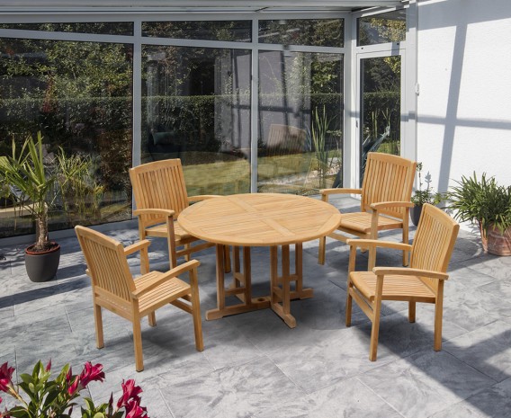 Berrington Round 1.2m Table and 4 Bali Chair Dining Set
