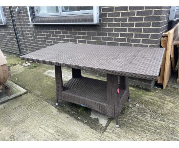Riviera Rattan 1.6m Rectangular Dining Table - Used: Good