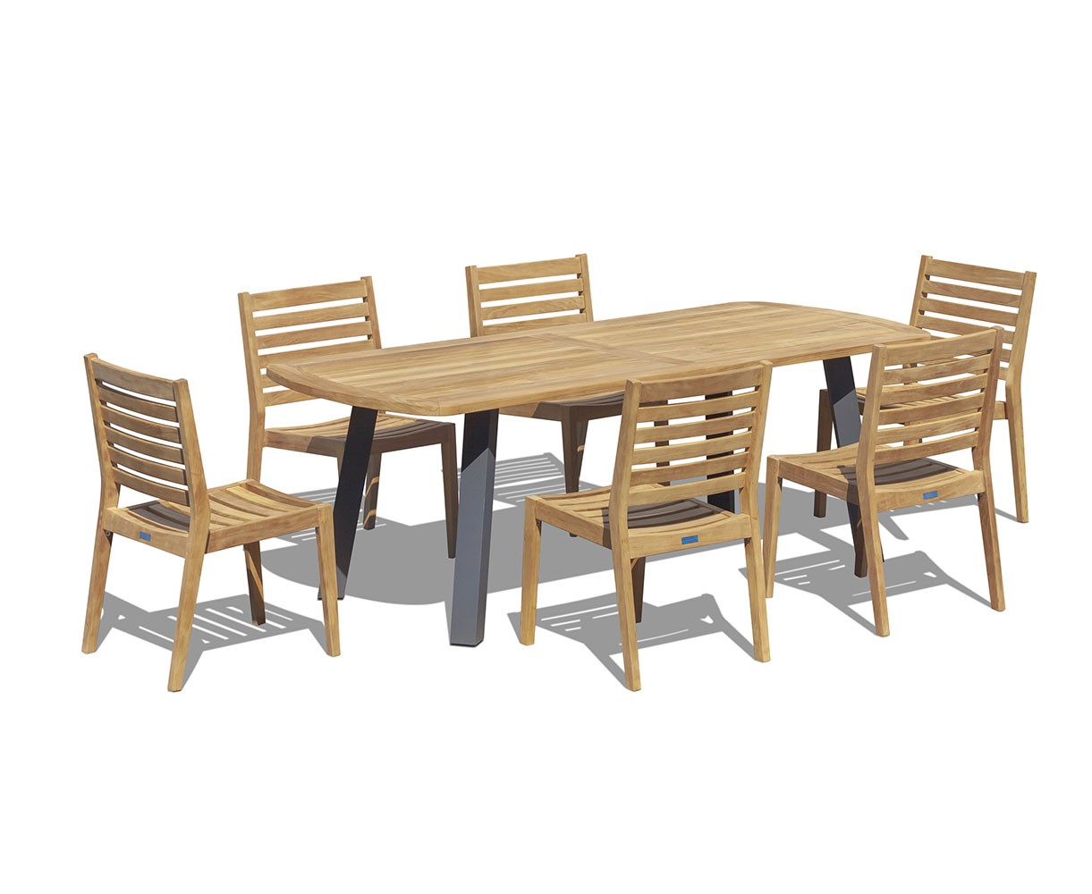 Disk 2.2m Table and Vero Chairs