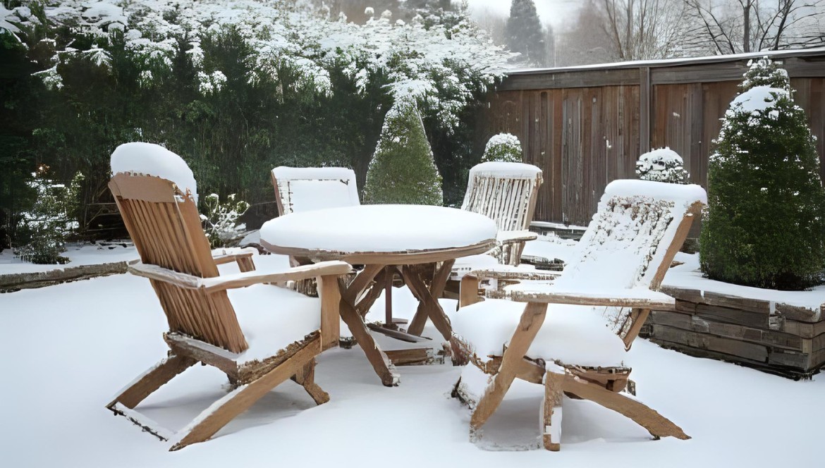 How to Store Your Outdoor Furniture for Autumn/Winter (Without a Shed)