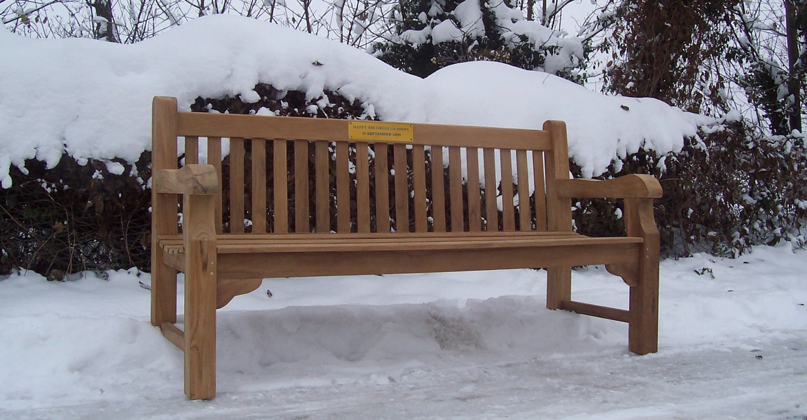 Caring for your teak furniture during the winter